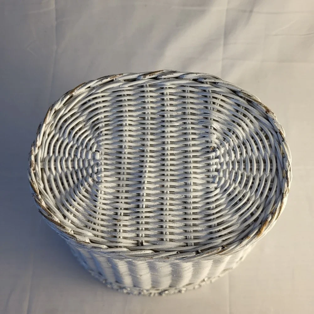 Vintage White Oval Wicker Trash Waste Paper Basket Boho Chic 11.5